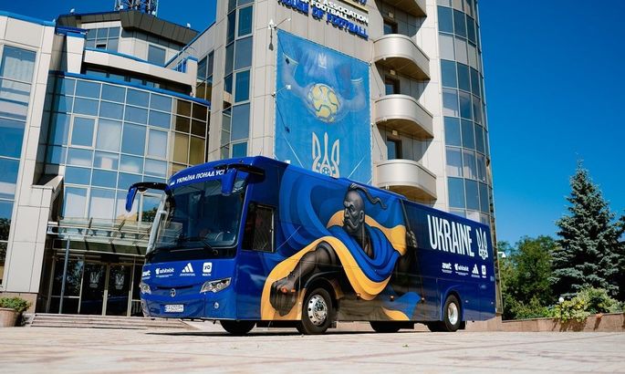 Автобус національної збірної України скоро відправиться у своє перше відрядження