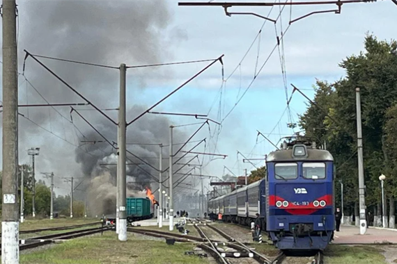 Війна, день 1319. Напад на залізничний вокзал у Шостці