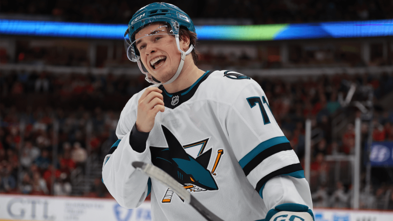 Celebrini готовий розглянути всі варіанти для майбутнього контракту з Sharks