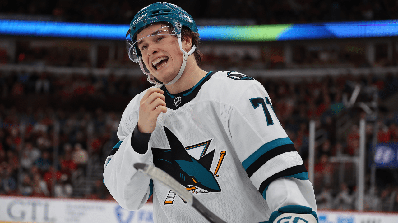 Celebrini готовий розглянути всі варіанти для майбутнього контракту з Sharks