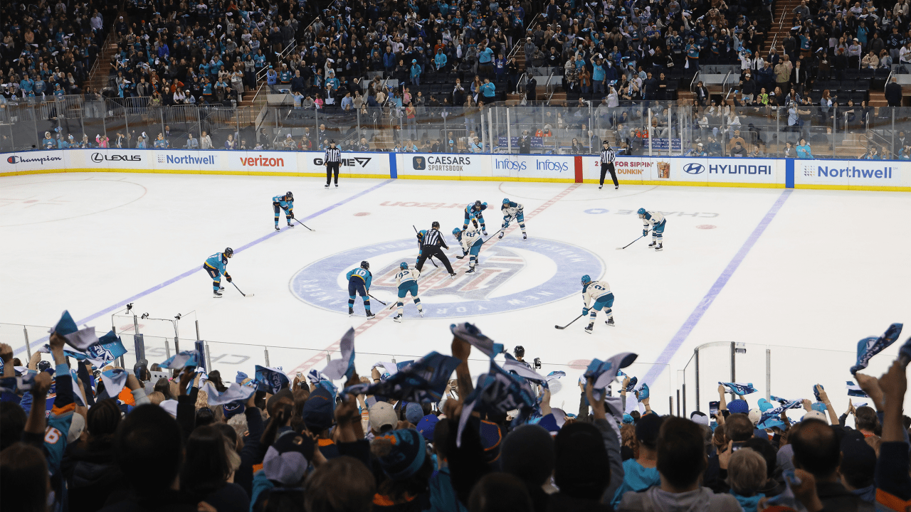 PWHL відзначає аншлаг на Madison Square Garden як "чудовий момент для жіночого хокею